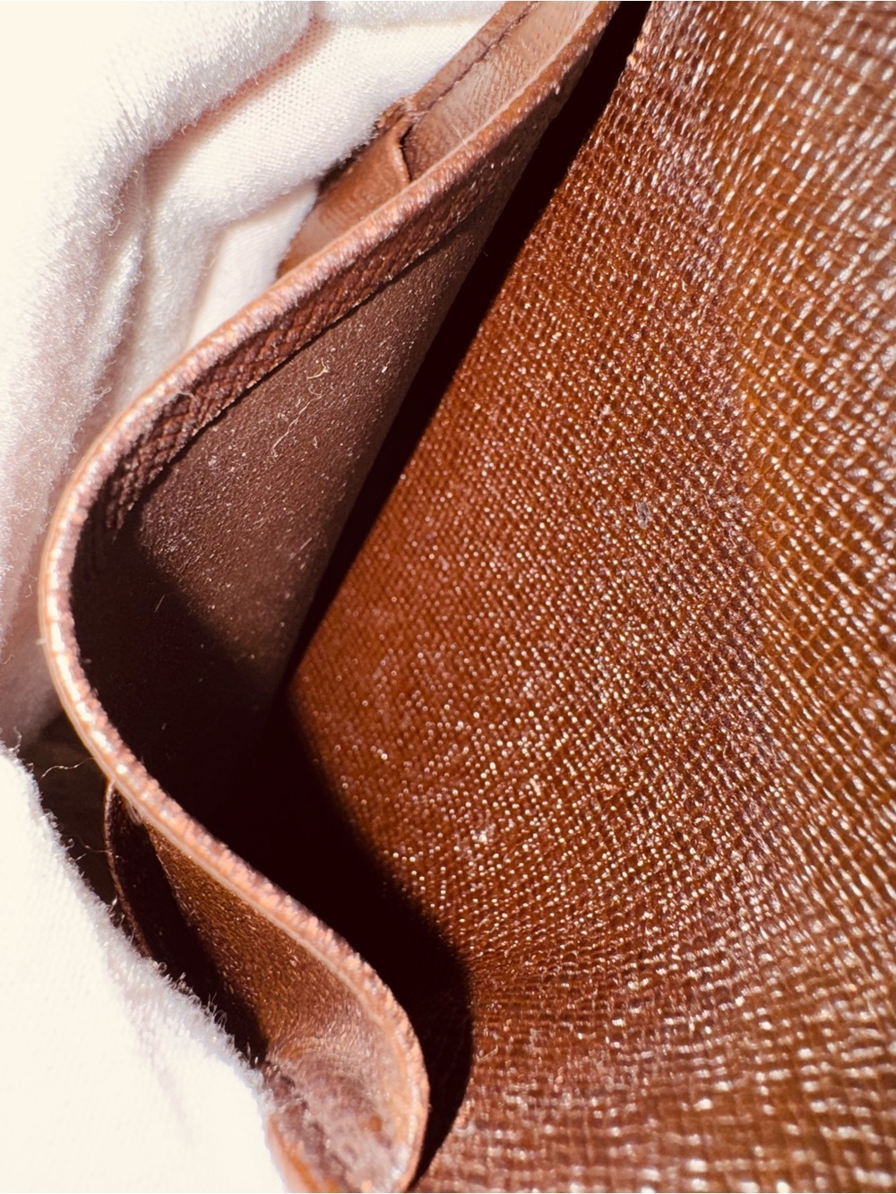 Louis Vuitton
Vintage 1999 Compact damier brown Zippé Wallet - Picture 7 of 16